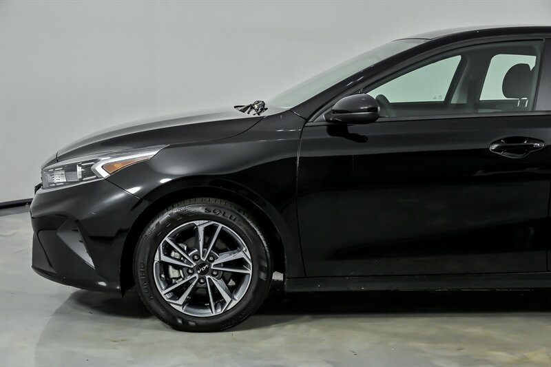 Used 2024 Kia Forte LXS FWD image 6
