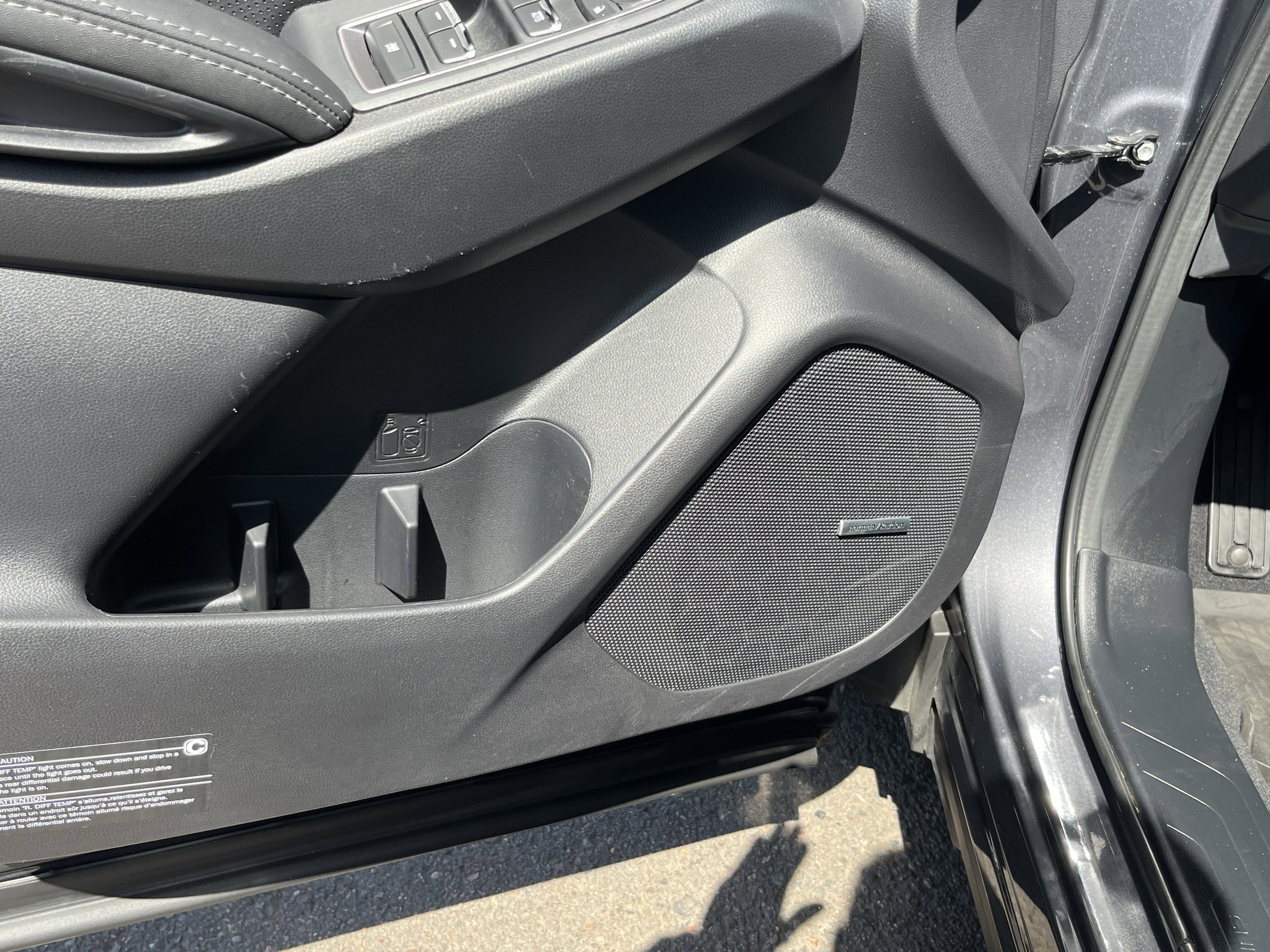 Used 2024 Subaru Ascent Limited w/ Technology Package AWD/4WD image 18