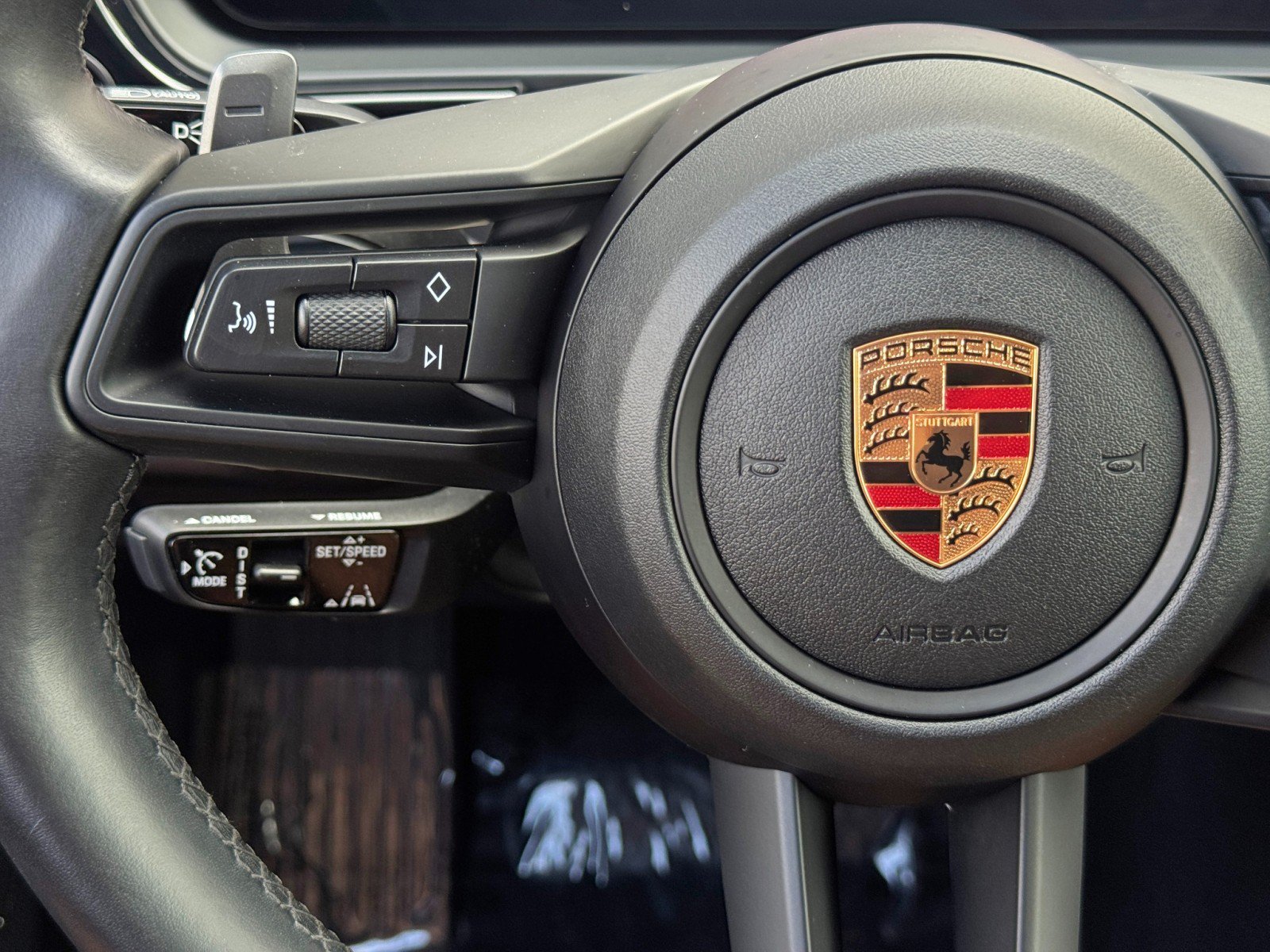 Used 2024 Porsche Cayenne AWD/4WD image 23