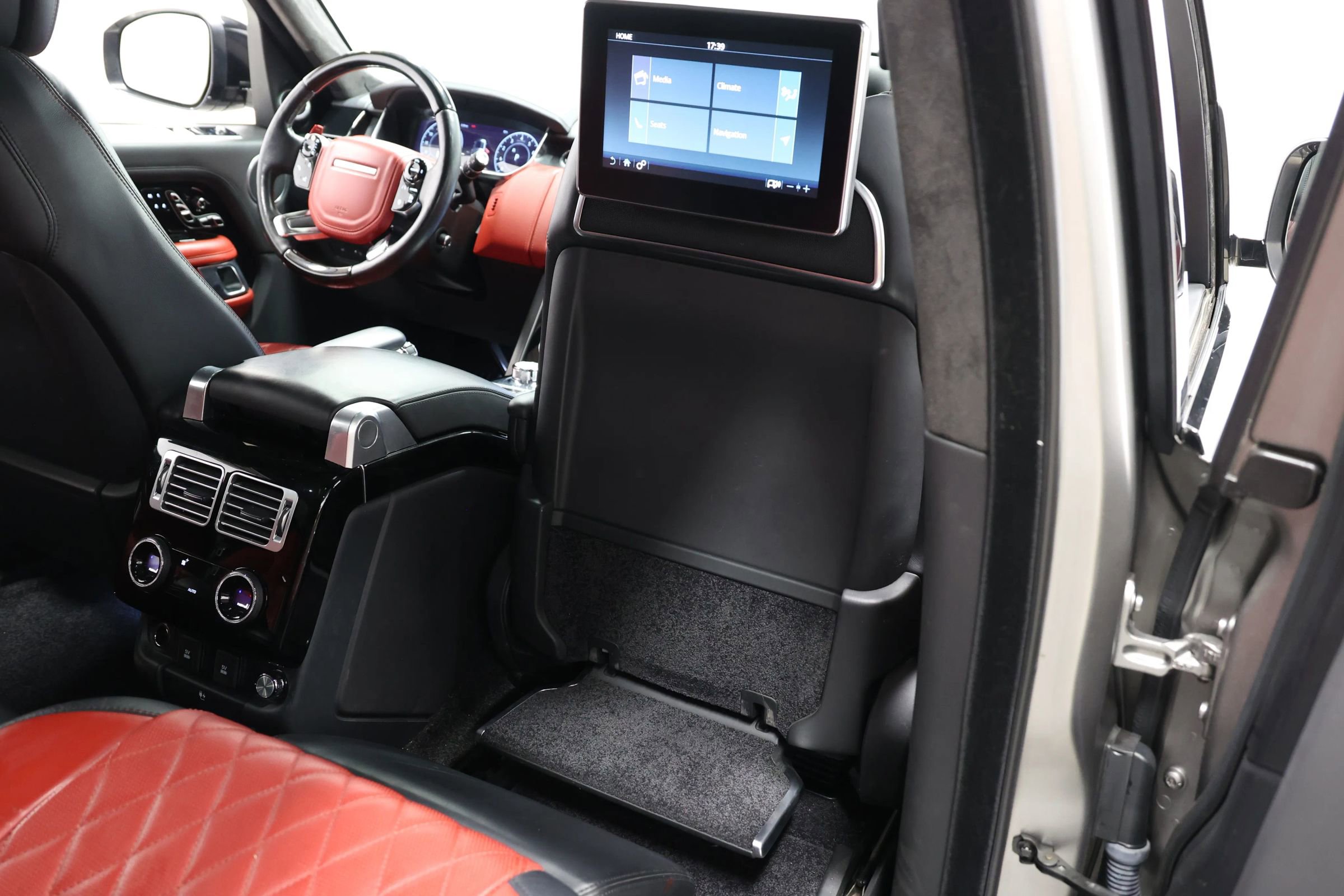 Used 2020 Land Rover Range Rover SV Autobiography Dynamic image 79