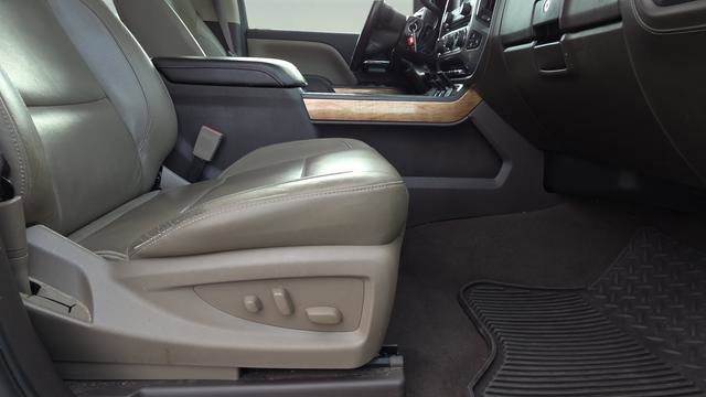 Used 2018 Chevrolet Silverado 1500 LTZ w/ Texas Edition image 16