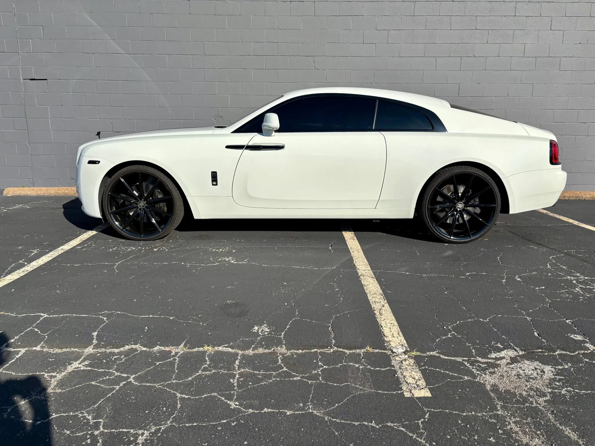 Used 2016 Rolls-Royce Wraith RWD image 11