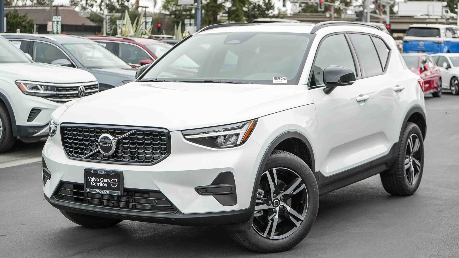 New 2026 Volvo XC40 B4 Core