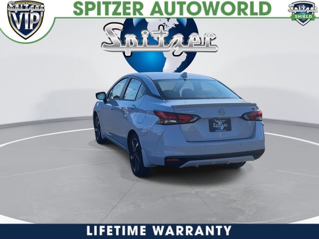 New 2025 Nissan Versa SR w/ Trunk Package FWD image 8