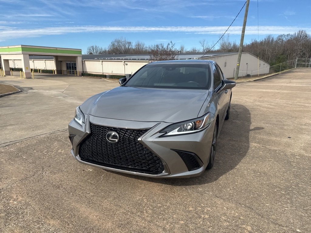 Used 2021 Lexus ES 350 F Sport image 4