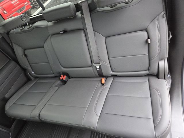 New 2026 Chevrolet Silverado 3500 LTZ w/ LTZ Premium Package image 31