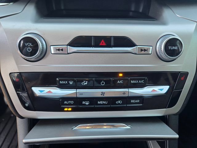 Certified 2022 Ford Explorer XLT w/ Equipment Group 202A AWD/4WD image 16