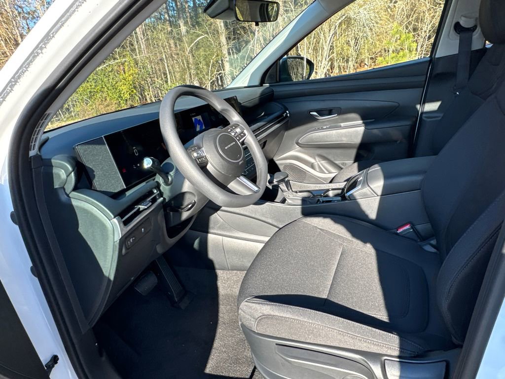 New 2026 Hyundai Tucson SE image 8