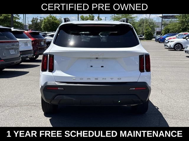 Used 2022 Kia Sorento S AWD/4WD image 3