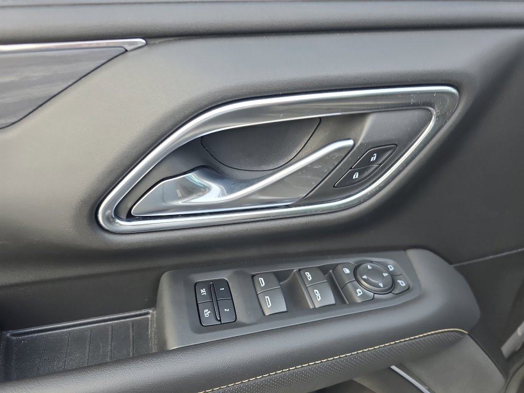 Used 2021 GMC Yukon SLT w/ SLT Premium Package image 27