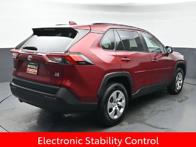 Certified 2021 Toyota RAV4 LE AWD/4WD image 7
