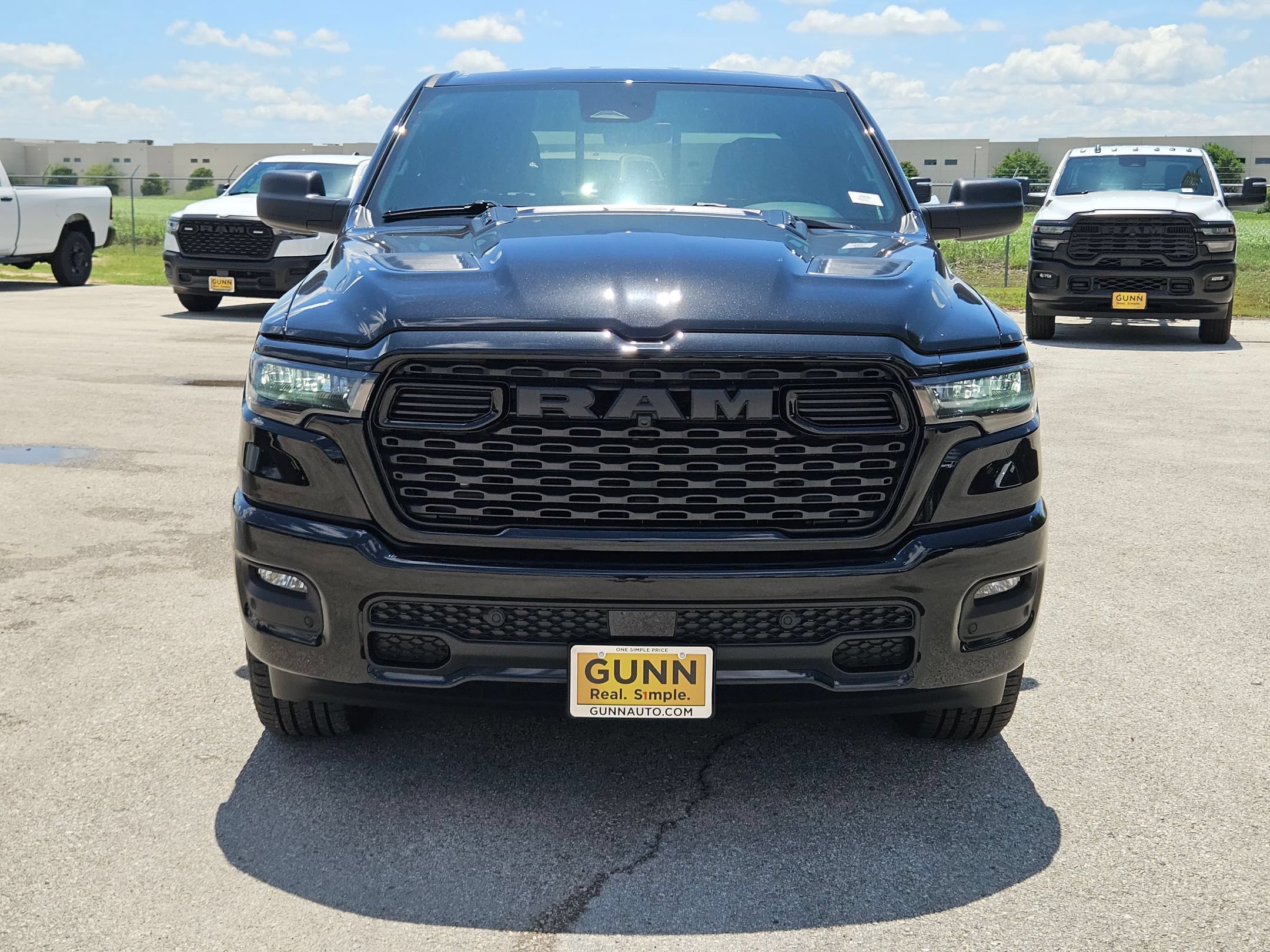 New 2026 RAM 1500 Express AWD/4WD image 8