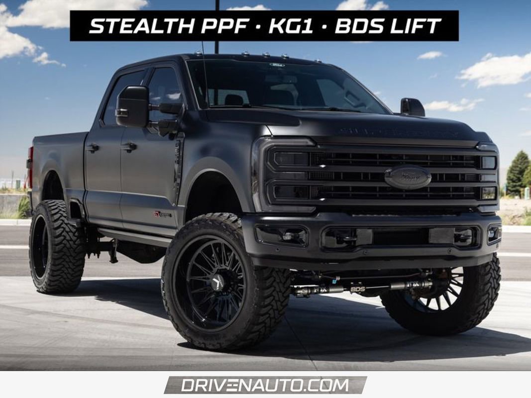 Used 2025 Ford F350 Platinum AWD/4WD image 1