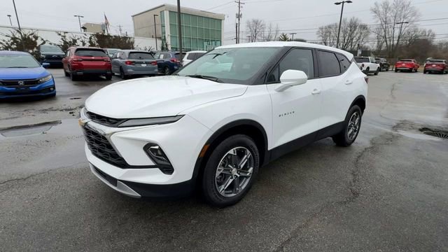 Used 2023 Chevrolet Blazer LT w/ Driver Confidence Package image 4