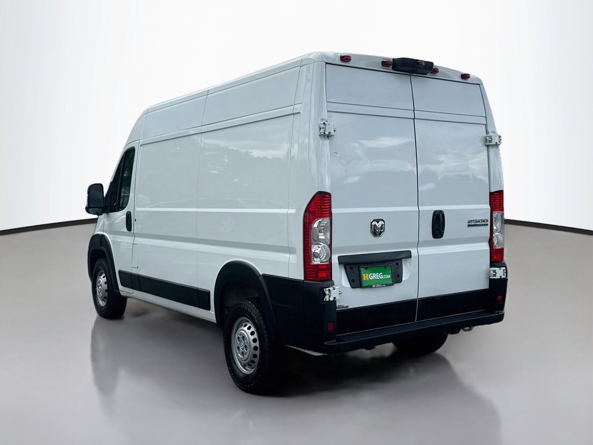 Used 2025 RAM ProMaster 2500 w/ Convenience Group FWD image 7