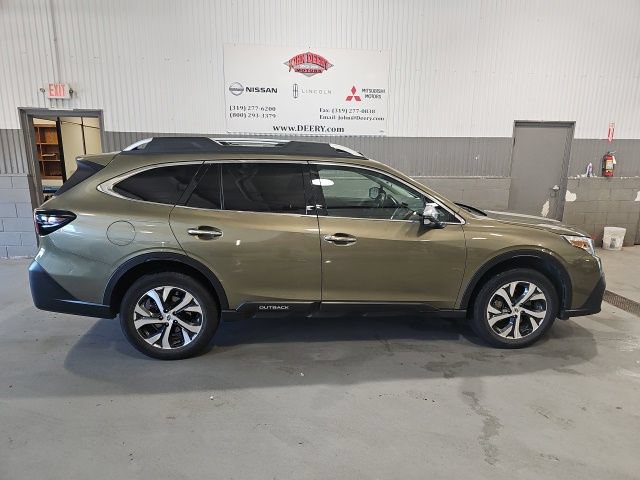 Used 2022 Subaru Outback Touring XT AWD/4WD image 2