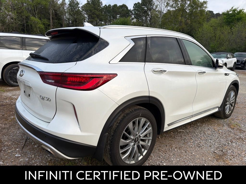 Certified 2023 INFINITI QX50 Luxe w/ Accent Package image 5