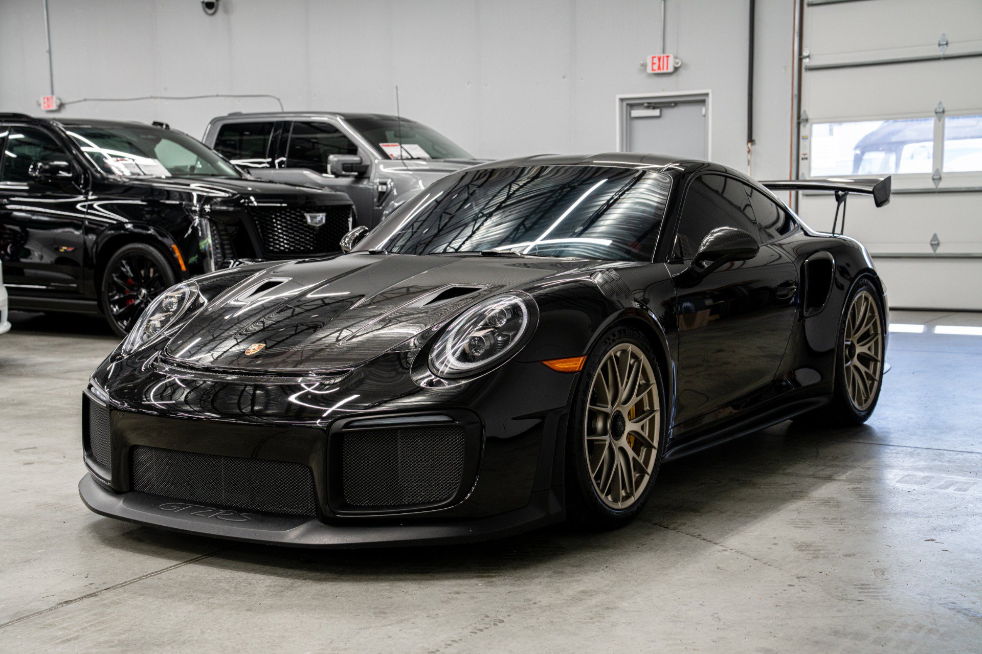 Used 2018 Porsche 911 GT2 RS RWD image 5