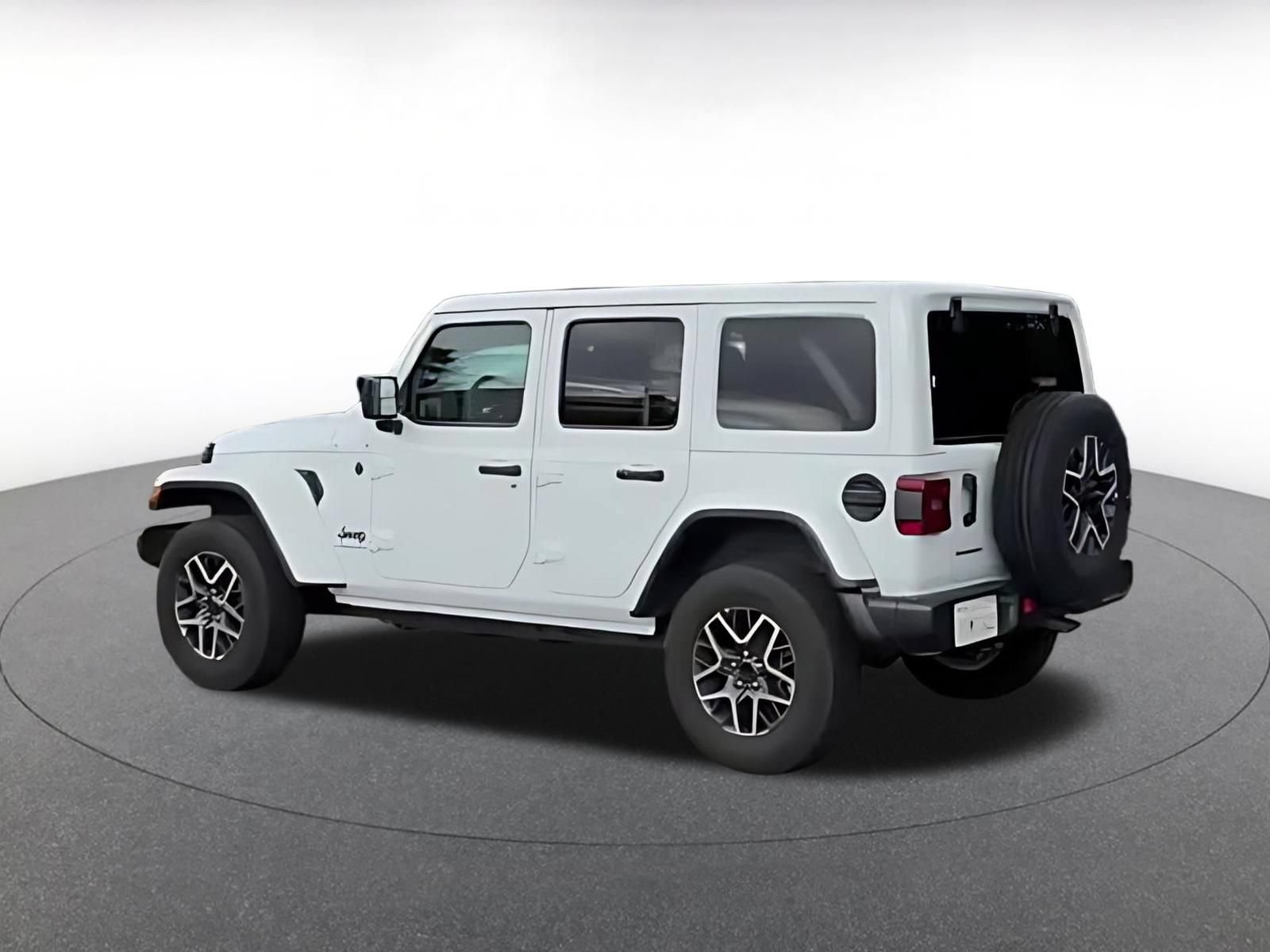 Used 2025 Jeep Wrangler Unlimited Sahara AWD/4WD image 7