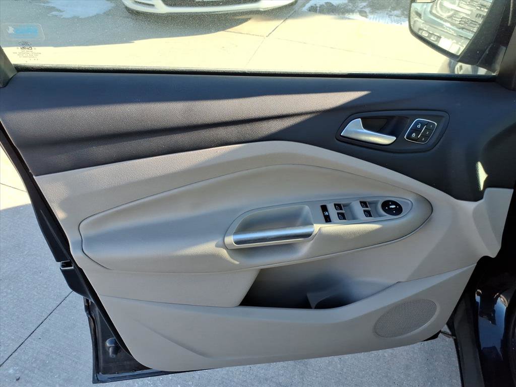 Used 2015 Ford Escape Titanium image 20