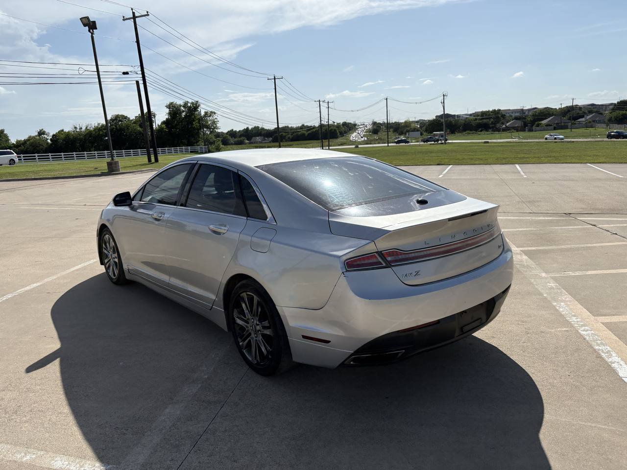 Used 2013 Lincoln MKZ FWD image 3