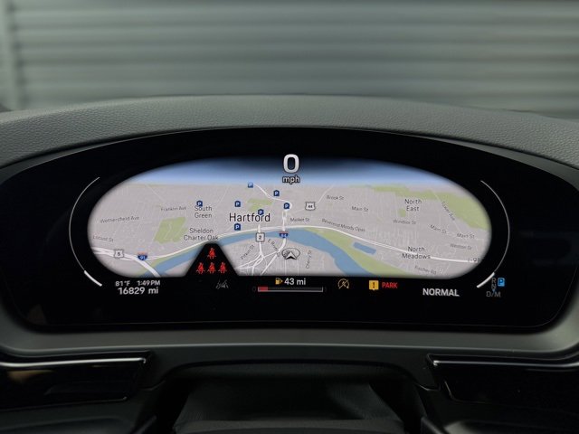 Used 2024 Porsche Cayenne image 19