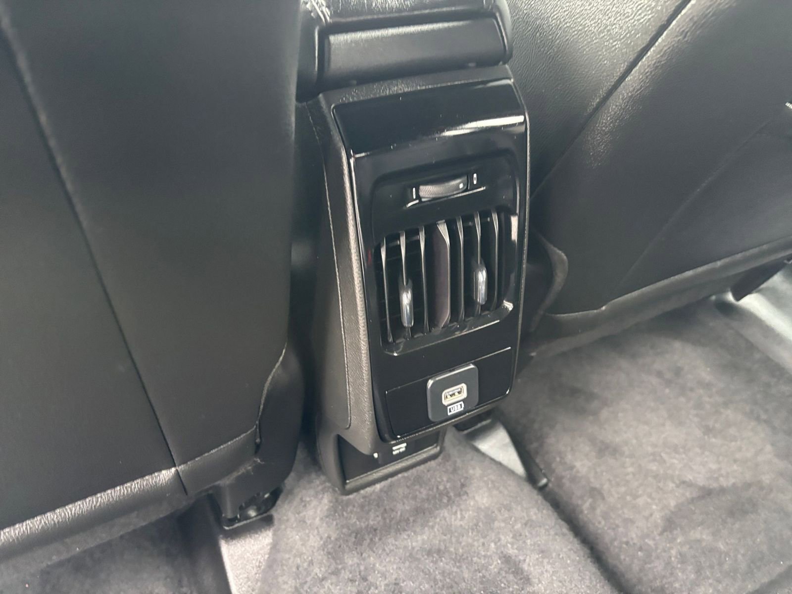 Used 2025 Jeep Compass Limited AWD/4WD image 22