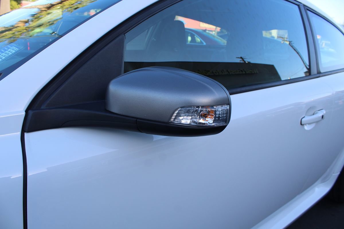 Used 2013 Volvo C30 T5 R-Design FWD image 13