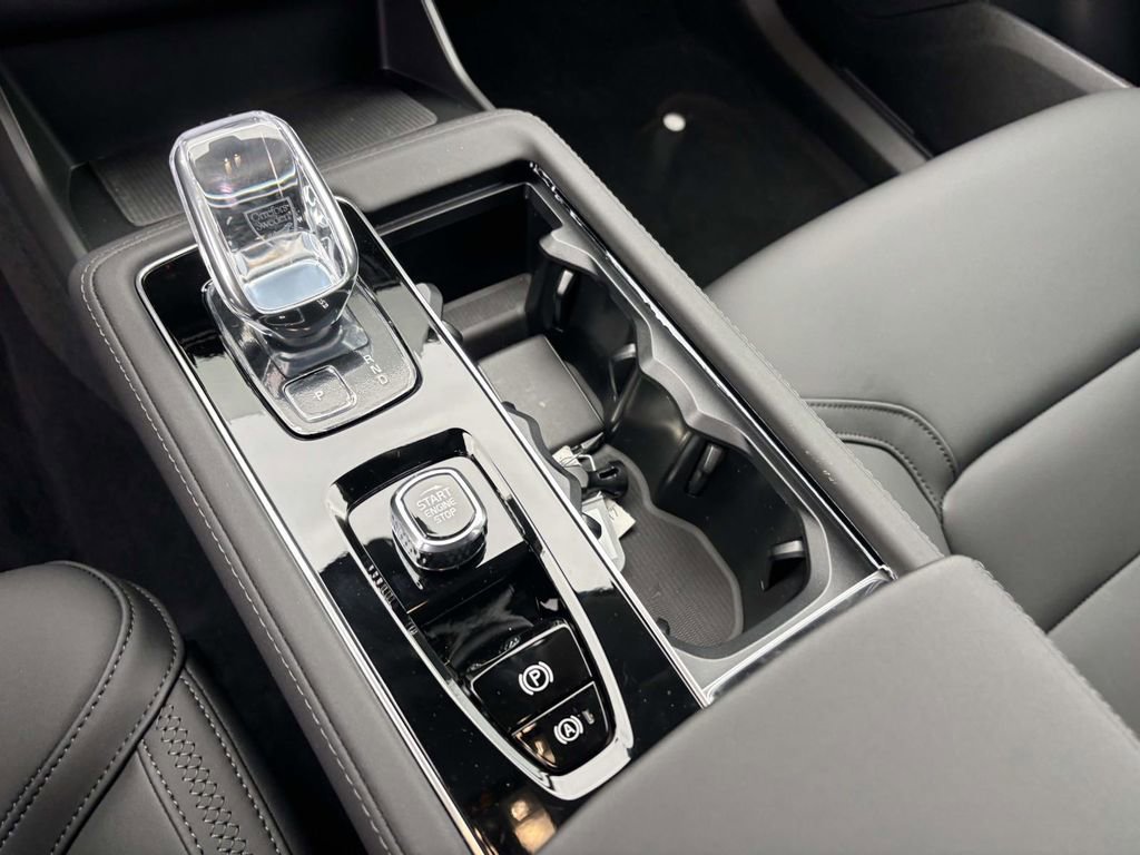 New 2026 Volvo XC90 B6 Plus image 23
