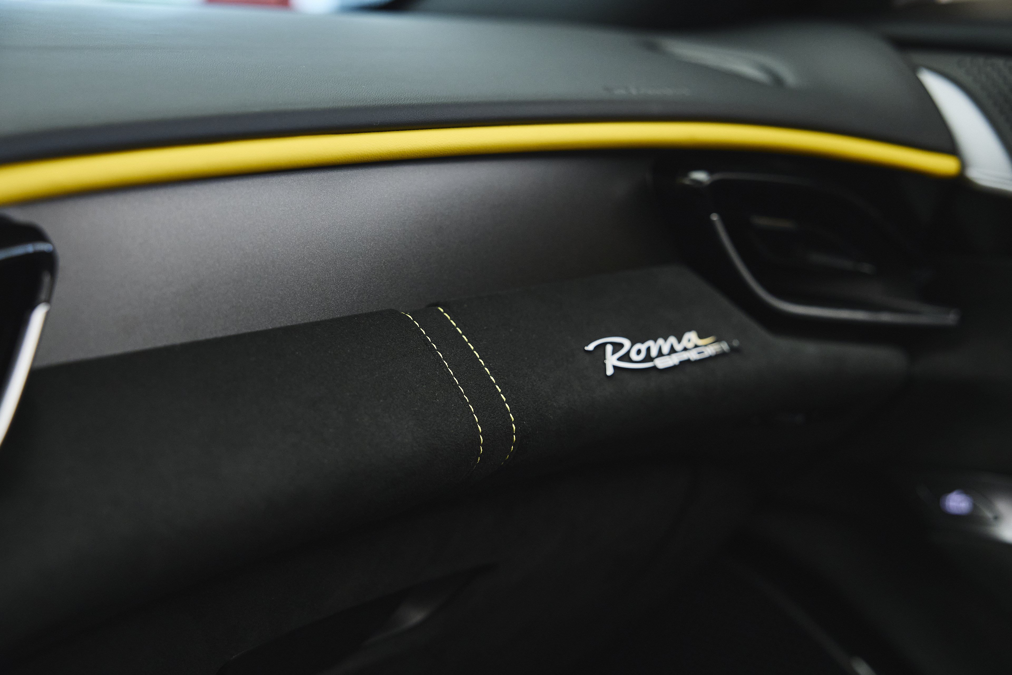 Used 2025 Ferrari Roma Spider RWD image 13