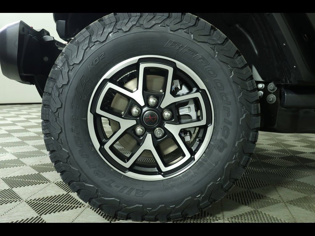 New 2026 Jeep Wrangler Unlimited Rubicon w/ Safety Group image 16