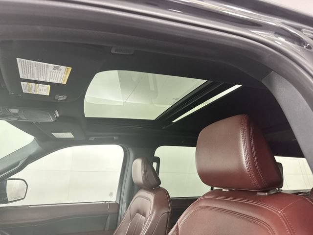 Used 2024 Ford Expedition Max Limited AWD/4WD image 18