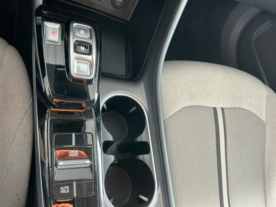 Used 2021 Hyundai Sonata SE w/ Cargo Package FWD image 17
