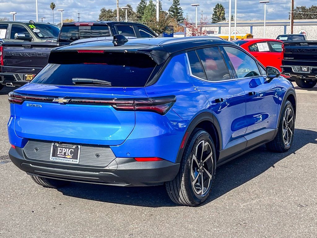 New 2026 Chevrolet Equinox EV LT image 4