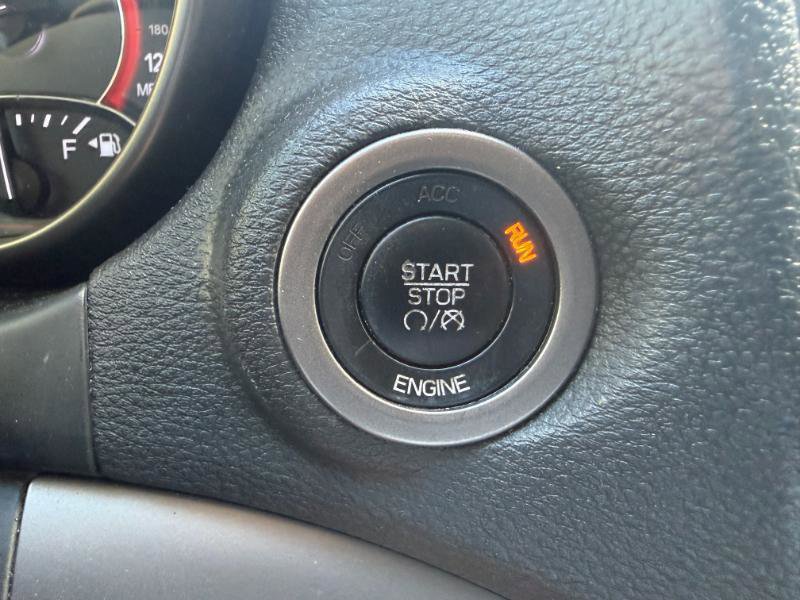Used 2015 Dodge Journey Crossroad w/ Flexible Seating Group FWD image 19