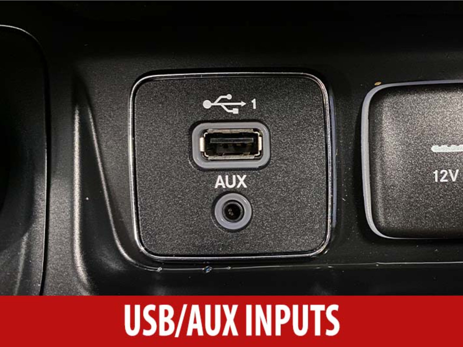 Used 2021 Jeep Cherokee Latitude AWD/4WD image 14