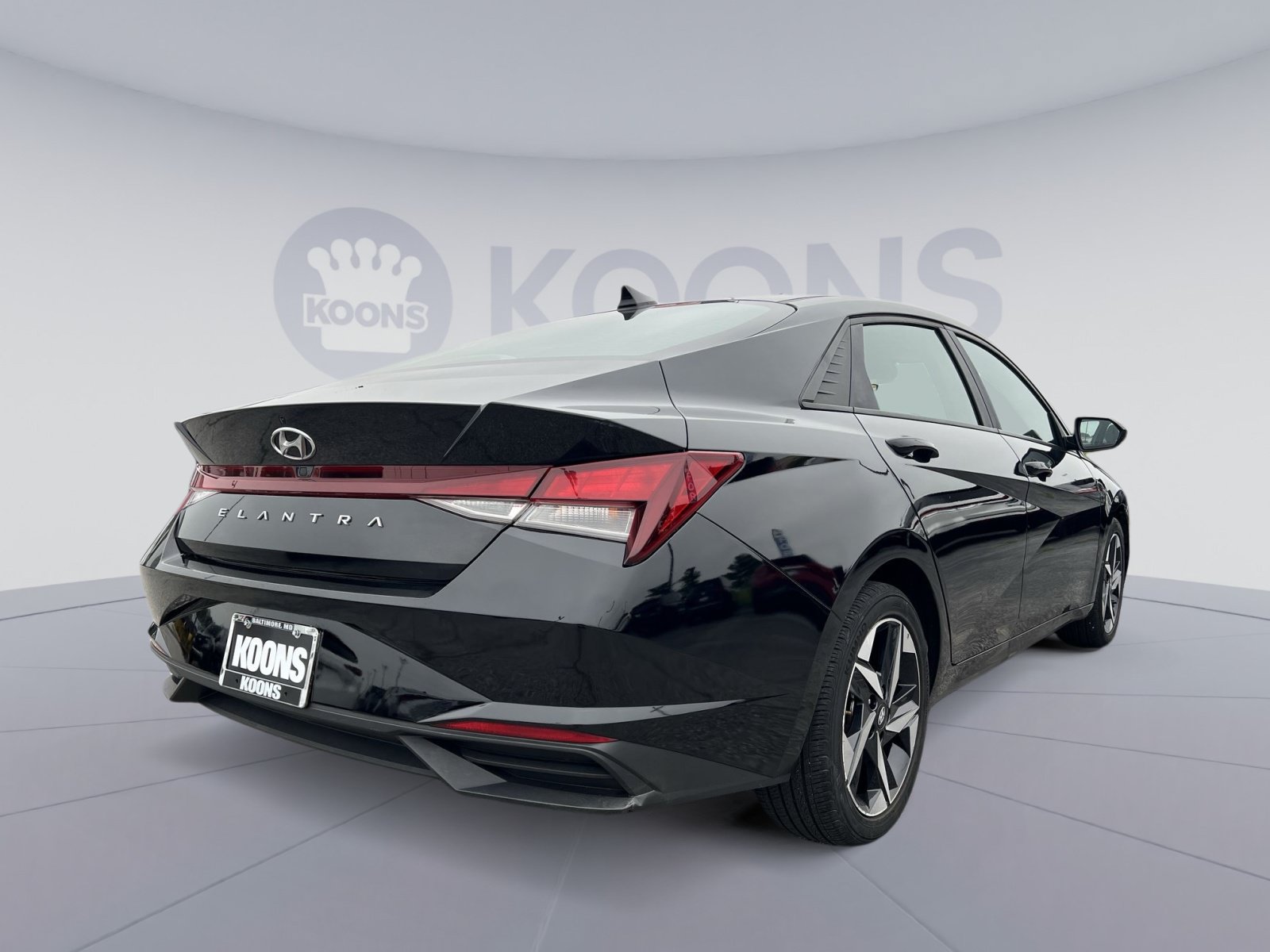 Used 2023 Hyundai Elantra SEL w/ Convenience Package FWD image 7