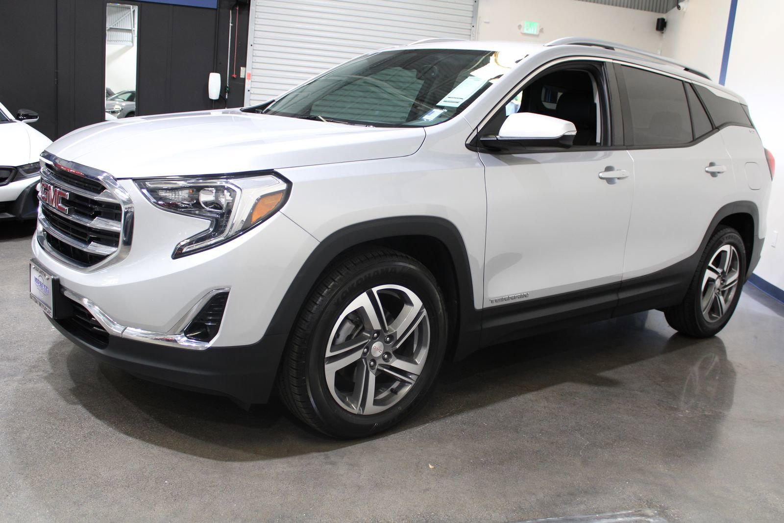 Used 2019 GMC Terrain SLT w/ Preferred Package FWD image 6