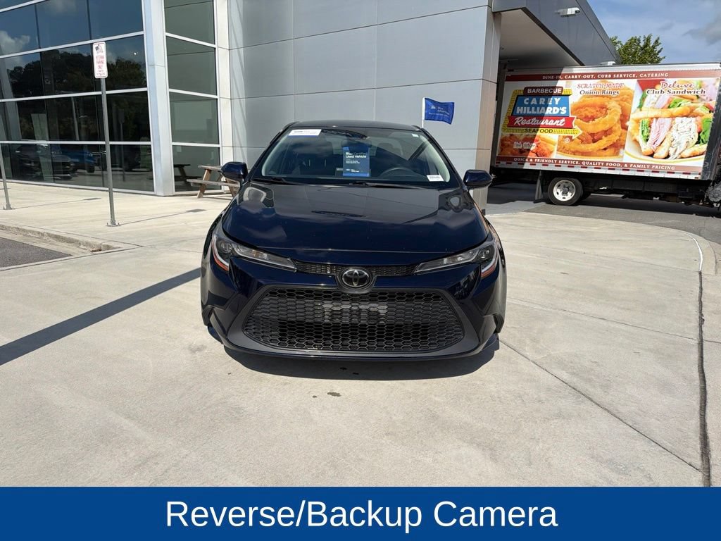 Used 2020 Toyota Corolla LE FWD image 3