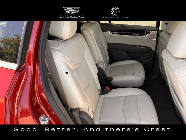 Used 2024 Cadillac XT6 Premium Luxury w/ Technology Package FWD image 31
