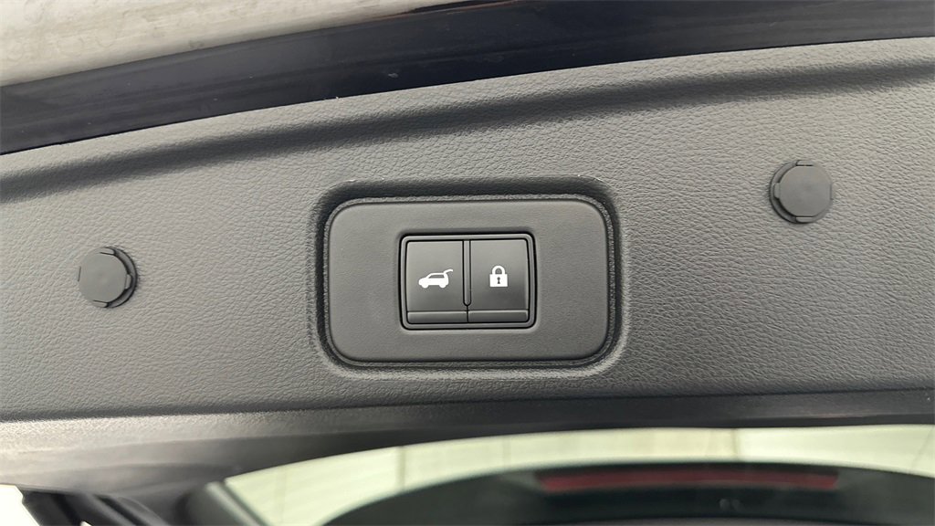 Certified 2022 Nissan Pathfinder Platinum w/ Cargo Package image 27