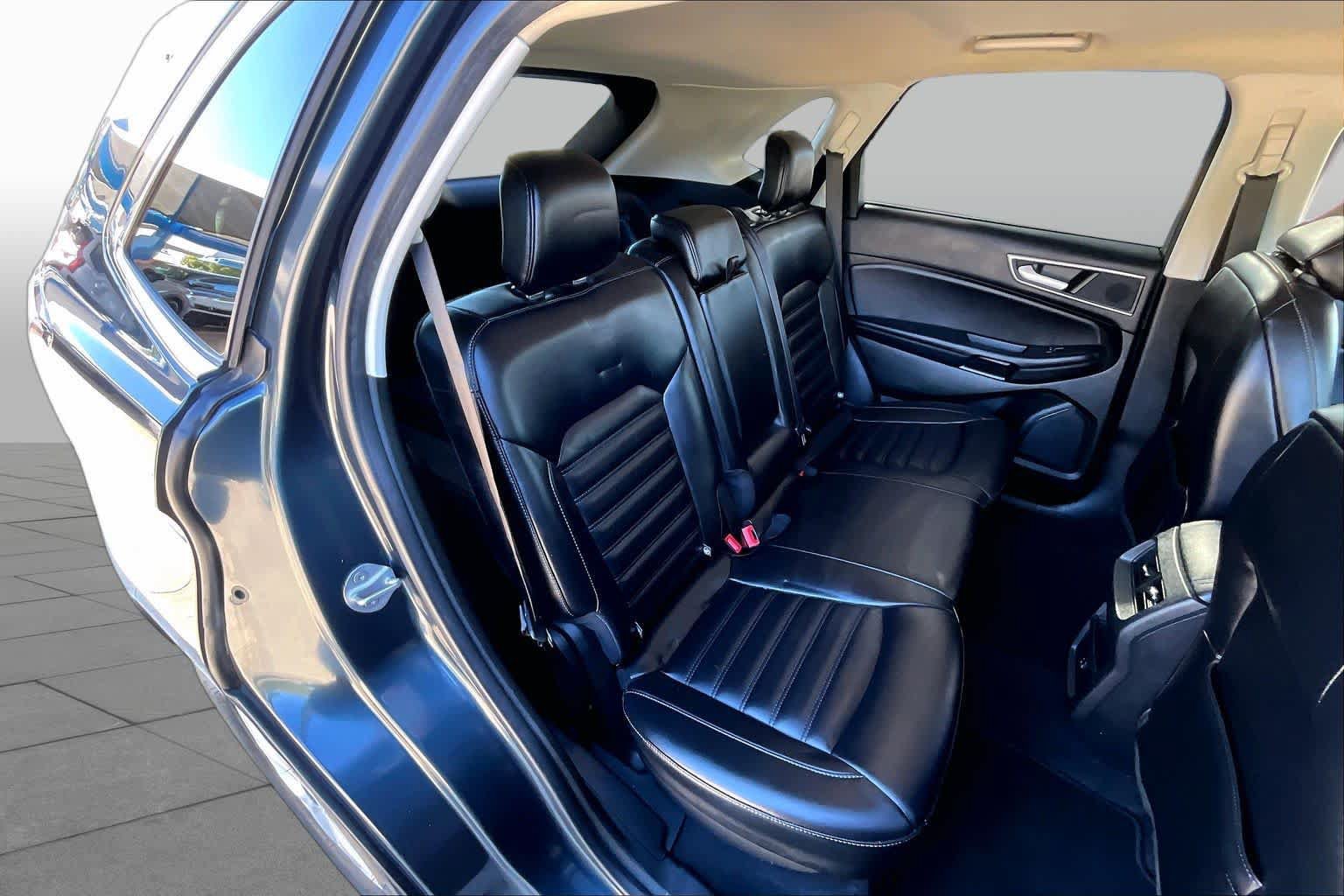 Used 2022 Ford Edge SEL AWD/4WD image 20