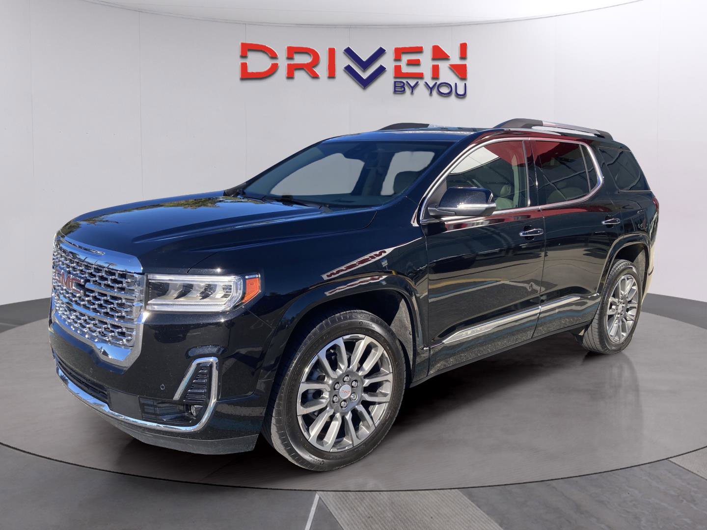 Used 2023 GMC Acadia Denali w/ Denali Ultimate Package image 2