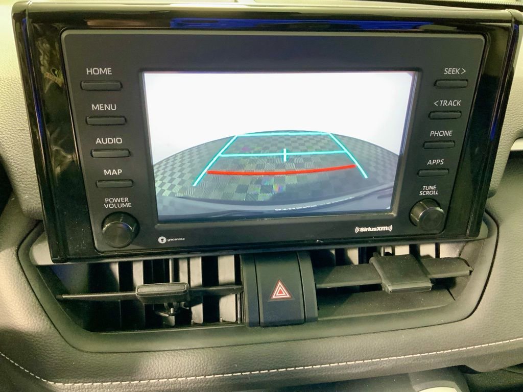 Used 2021 Toyota RAV4 LE video 2