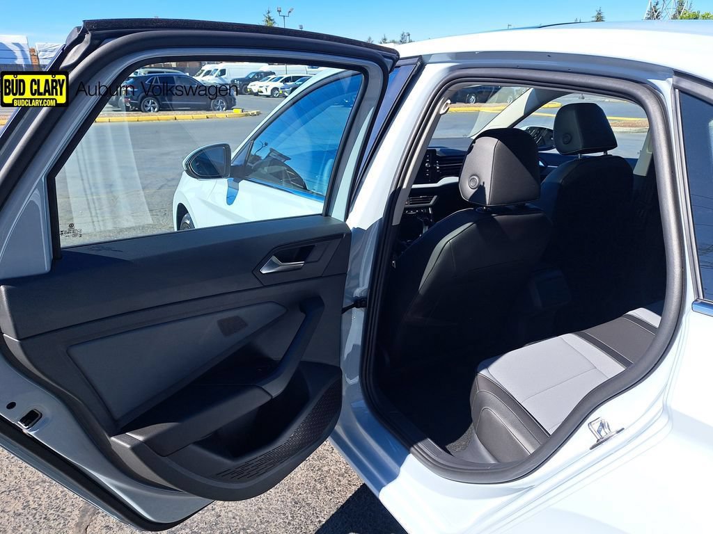 New 2026 Volkswagen Jetta SE FWD image 23