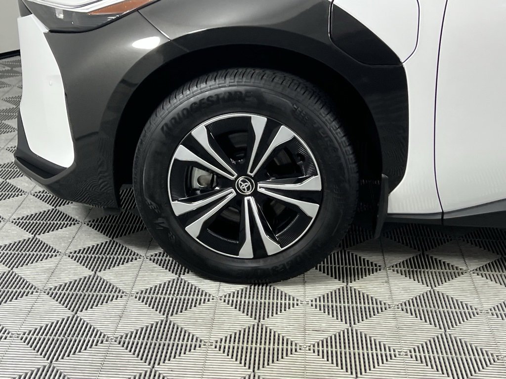 Used 2024 Toyota bZ4X XLE w/ Weather Package image 11