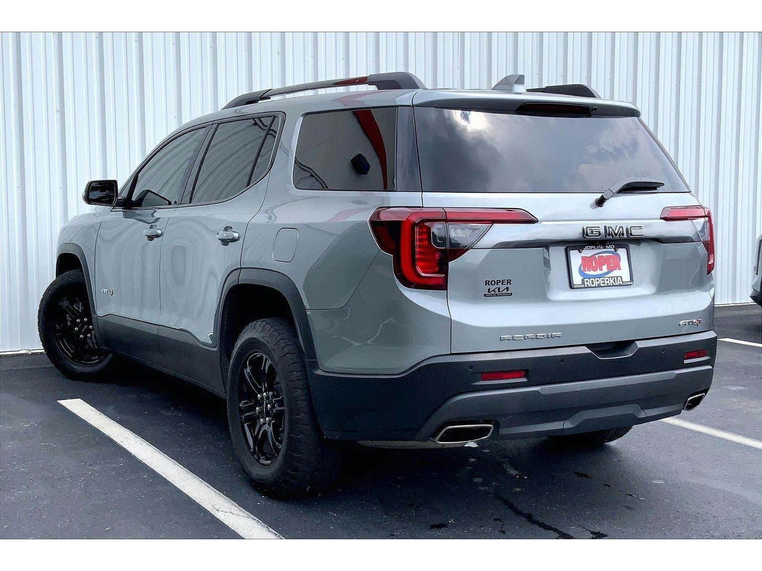 Used 2023 GMC Acadia AT4 w/ Preferred Package AWD/4WD image 10