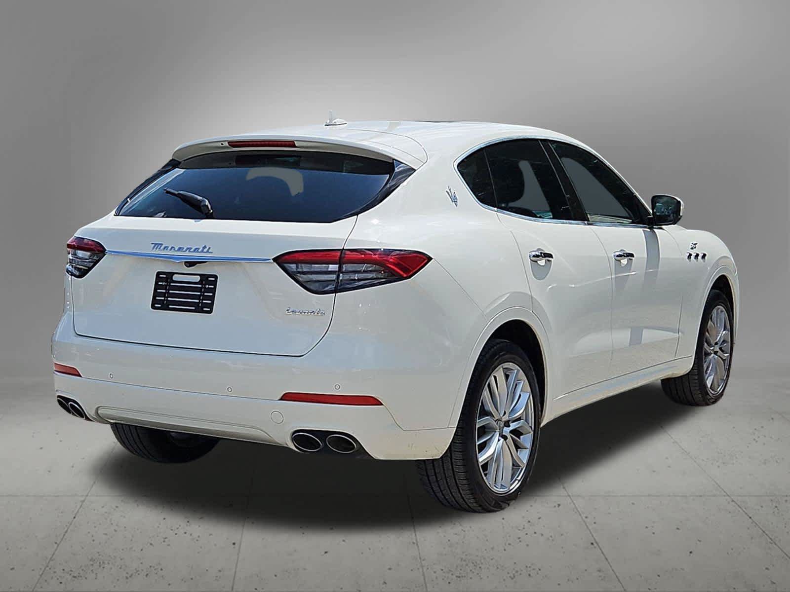 Used 2022 Maserati Levante GT AWD/4WD image 6