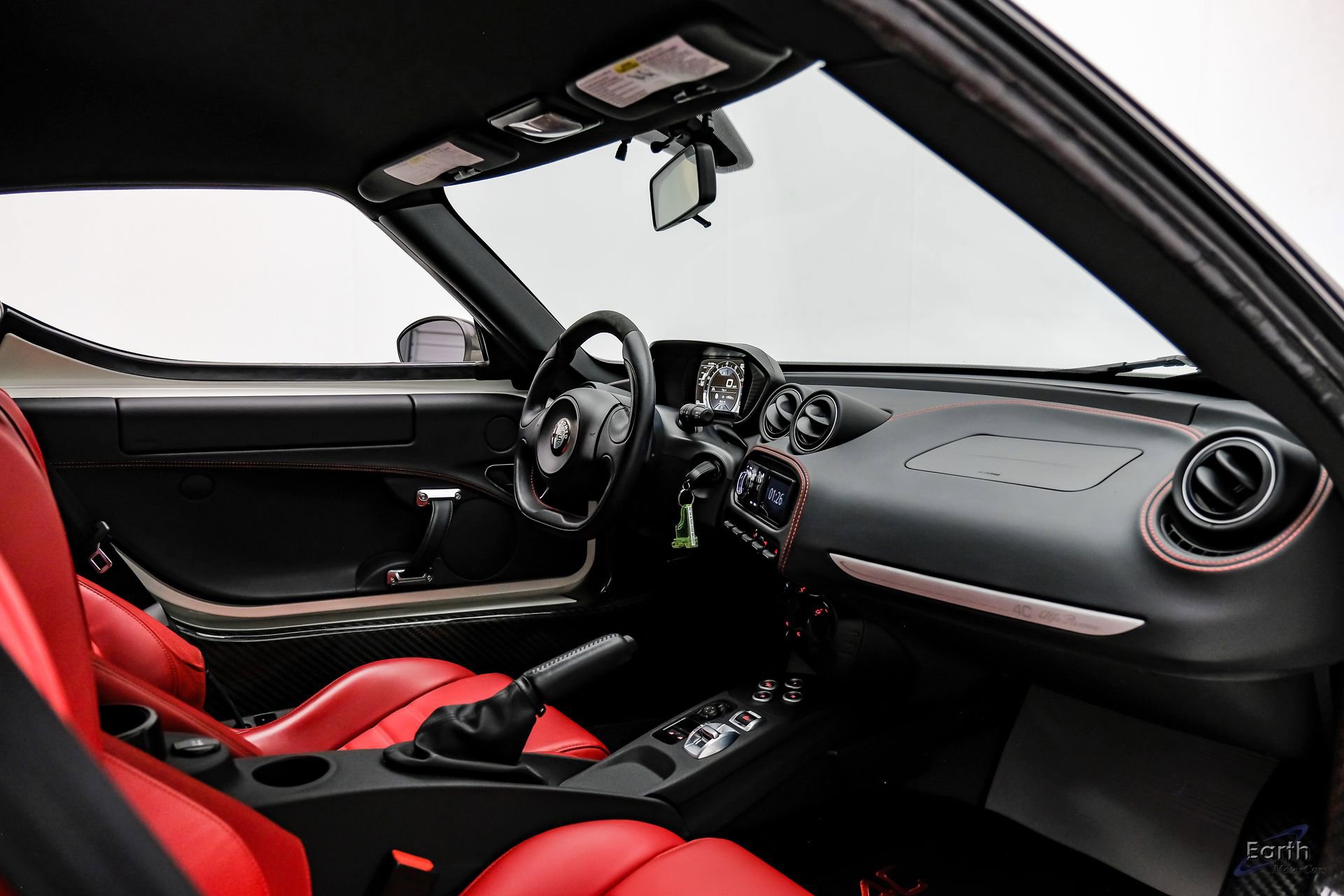 Used 2015 Alfa Romeo 4C Coupe w/ Leather Interior Group RWD image 41