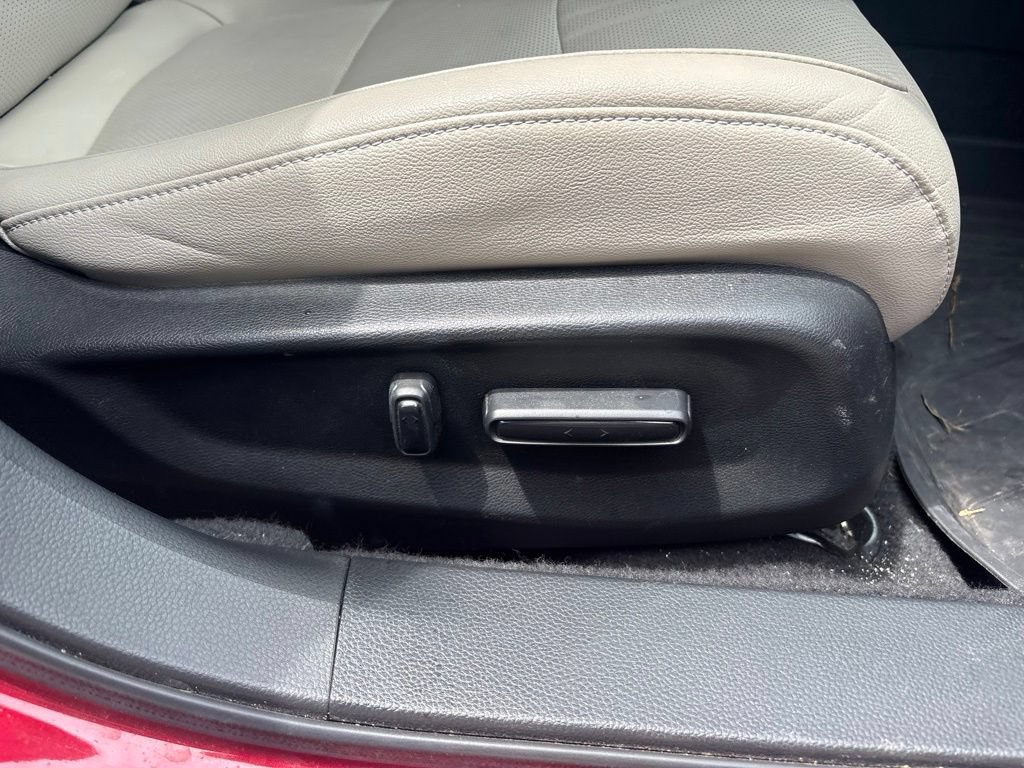 Used 2020 Honda Accord Touring image 30